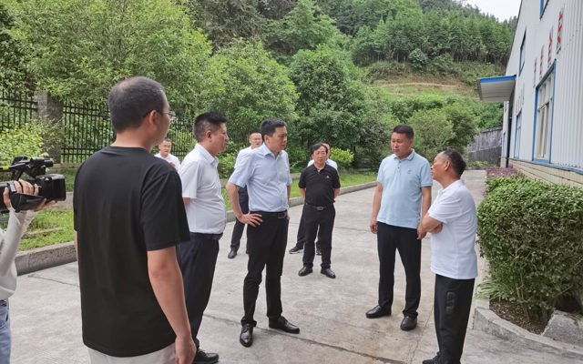 2022年6月8日州紀(jì)委到廠(chǎng)調(diào)研